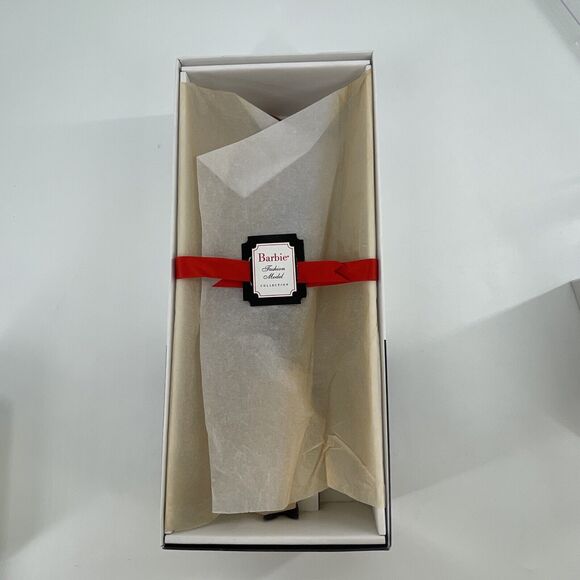 Barbie Mad Men Joan Holloway Silkstone Doll BFMC Gold Label 2010 Mattel NIB - Picture 6 of 15